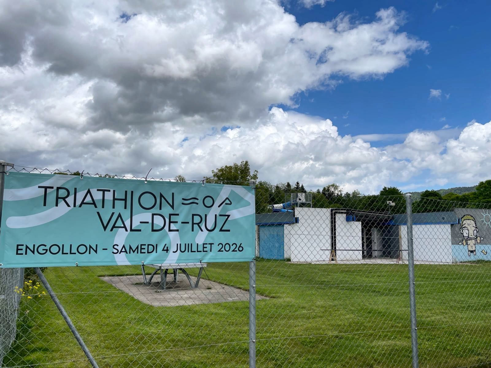 La piscine d’Engollon ouvre ce week-end !!! 🔥☀️

Profites-en pour aller te préparer, le triathlon de Val-de-Ruz c’est le 4 juillet !! 🔥 

Alors… des courageux qui seront à l’ouverture ?
