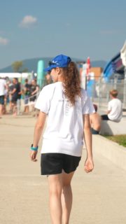 🔥 ON A BESOIN DE TOI ! 🔥
Le Triathlon de Val-de-Ruz approche à grands pas et pour que la fête soit totale, on cherche encore des bénévoles motivés ! 💪
Tu veux vivre l'événement de l'intérieur, encourager les athlètes et rejoindre une équipe de choc ? C'est le moment de te manifester ! ⚡️ Que ce soit pour le ravitaillement, le parc à vélos ou le parcours, ton aide est précieuse.
👀 Pourquoi nous rejoindre ?
- Une ambiance de folie garantie 🎊
- Le t-shirt exclusif de l'édition 👕
- Le repas offert et des souvenirs plein la tête 🍔
Rejoins l'aventure dès maintenant ! Clique sur le lien dans notre bio pour t'inscrire en quelques secondes. On a hâte de te voir sur le terrain ! 🚀
💪 Inscription sur le site du trivdr.ch
@avalone_production